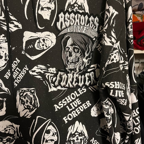 I’m selling this hoodie that was gifted to me… Brand New Assholes Live Forever - Picture 3 of 3